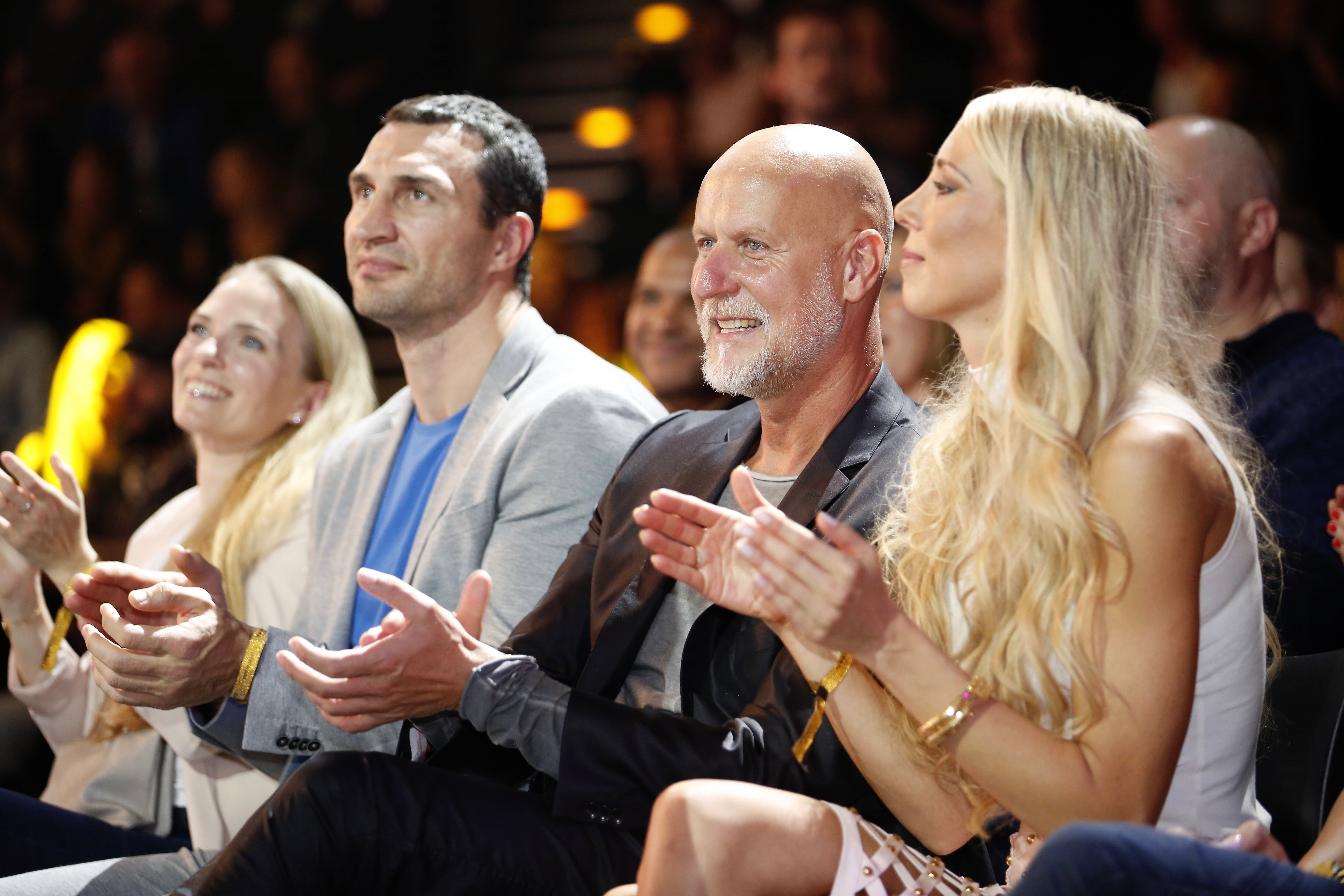 Deutscher Millionär mit Frau und Kindern vor Costa Rica verschollen! Kein Kontakt mehr zum Flugzeug!