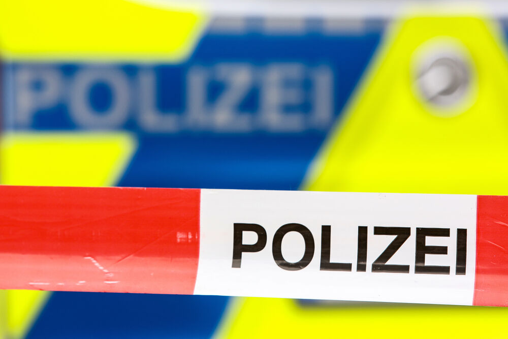 Drohender Amoklauf an Schule! 13-jähriger Junge mit Messer bewaffnet - Bedrohungslage!