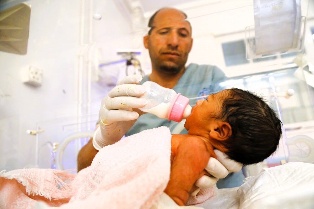 Arzt leitet Herz-OP bei kleinem Mädchen - aus 1.500Km Entfernung - per Video!