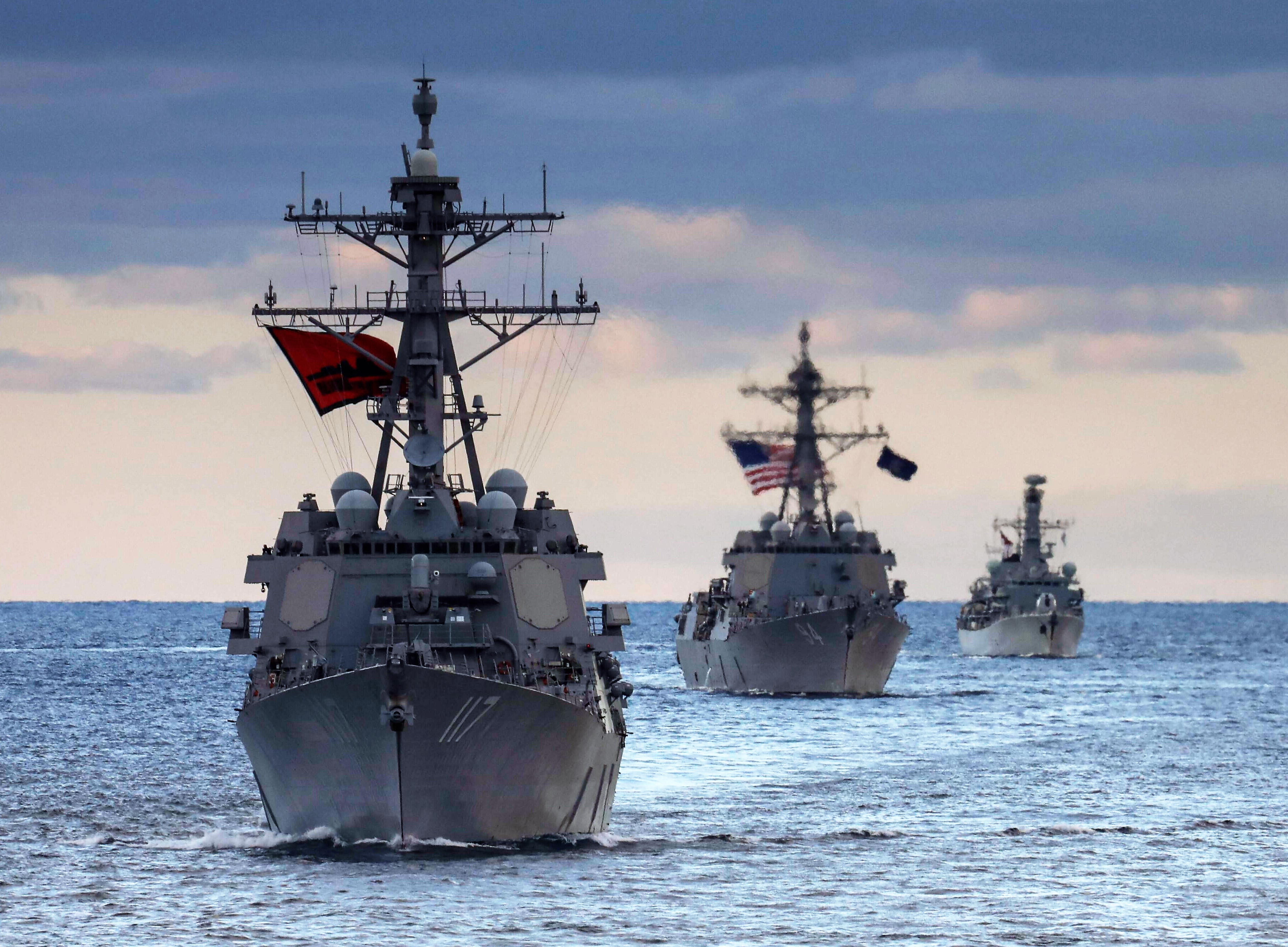 Alarm an der Ostsee! Russische und NATO-Manöver direkt nebeneinander! Gefahr auf Konfrontation steigt 