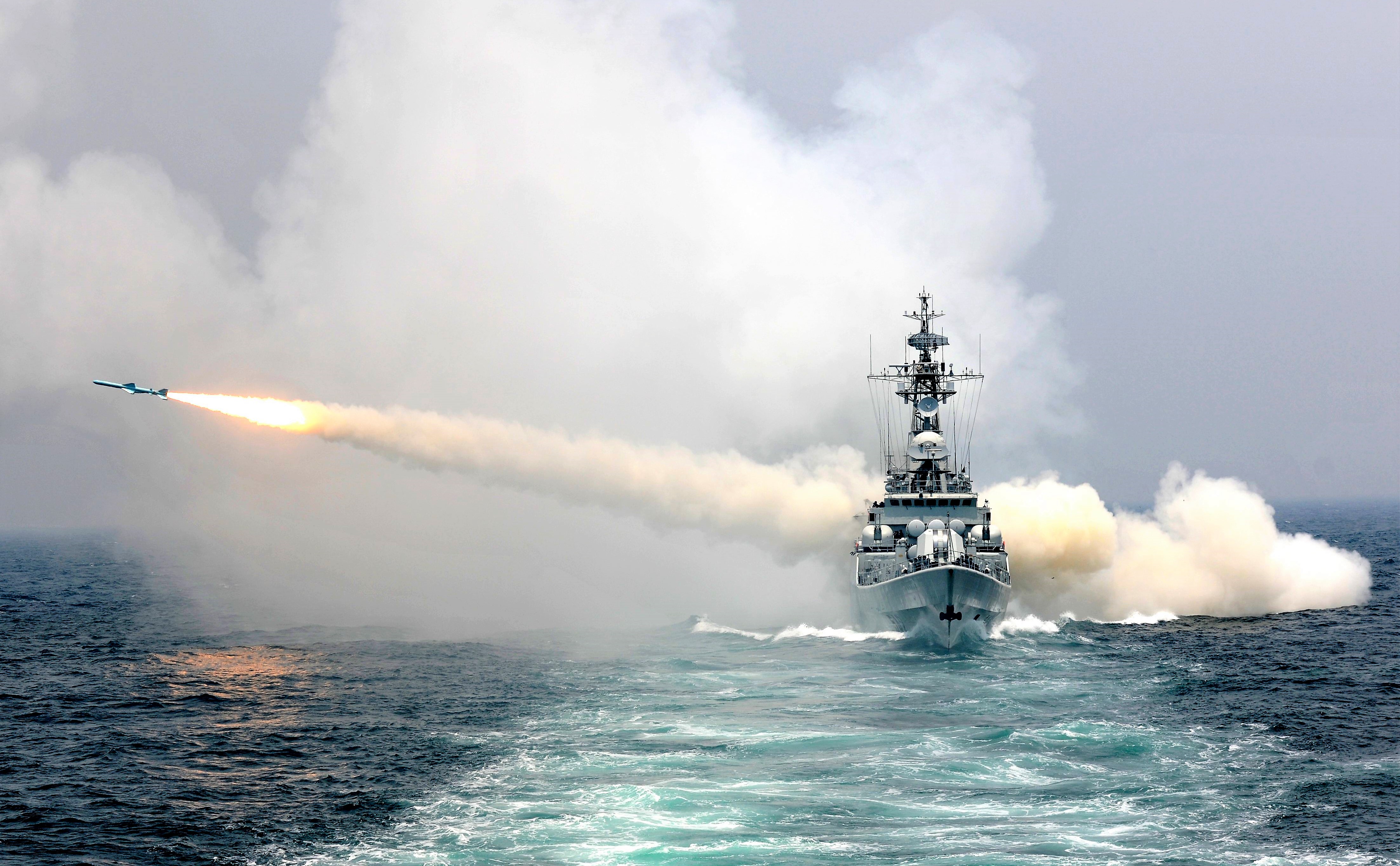 Putin zittert! NATO testet eigene Hyperschallwaffe erfolgreich! Rakete erreicht Geschwindigkeit von bis zu 6.000 Kilometern pro Stunde