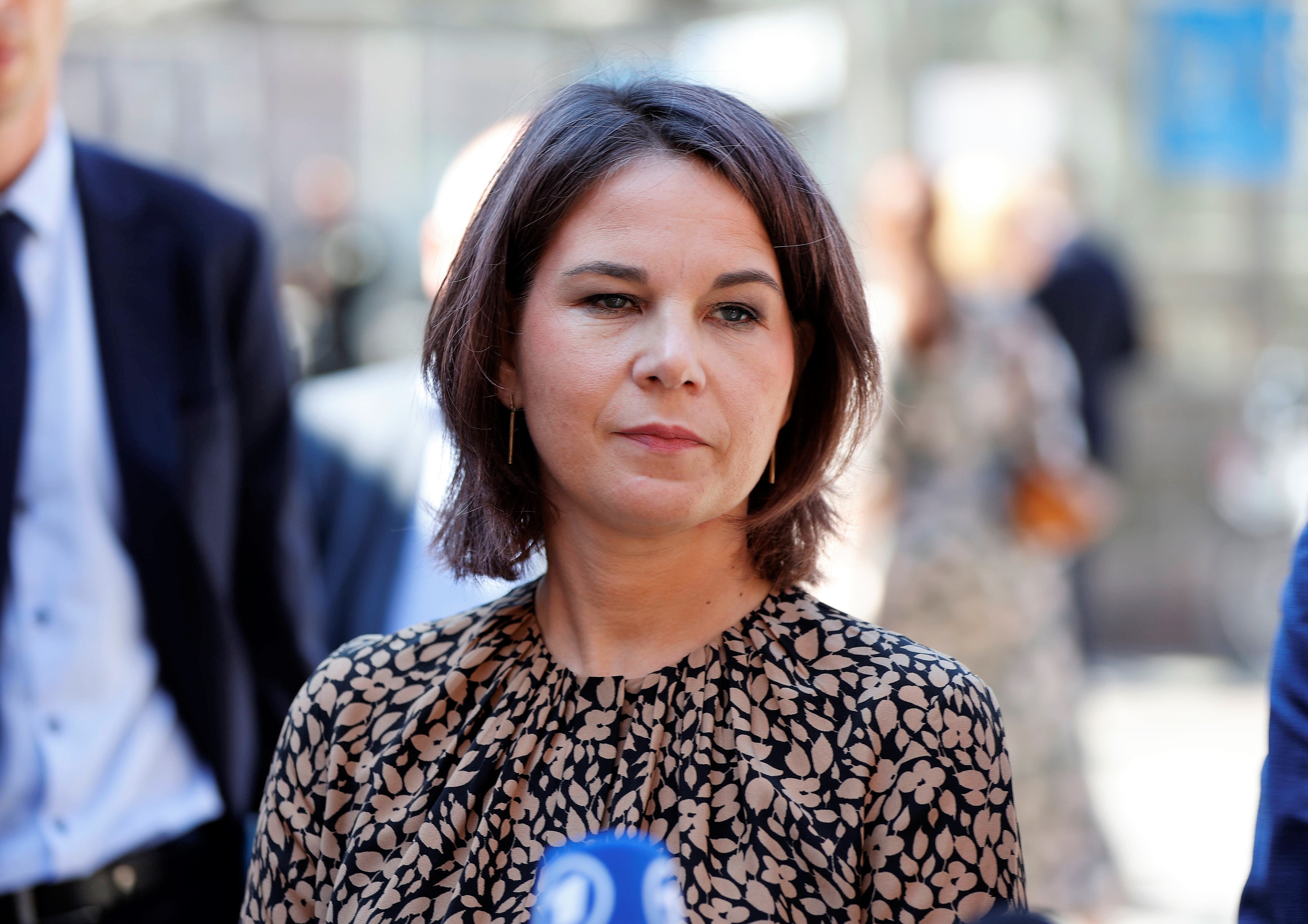 Umfrage-Hammer für Baerbock und Habeck - Mehrheit der Deutschen denkt so über die Grünen-Politiker!