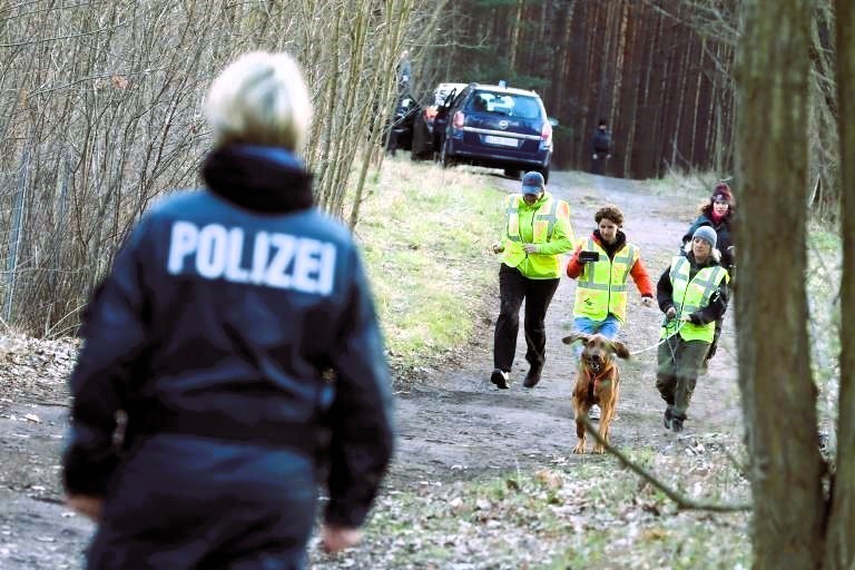 Achtung! Mann aus der Psychiatrie ausgebrochen! Polizei warnt vor "akuter Fremdgefährdung"!